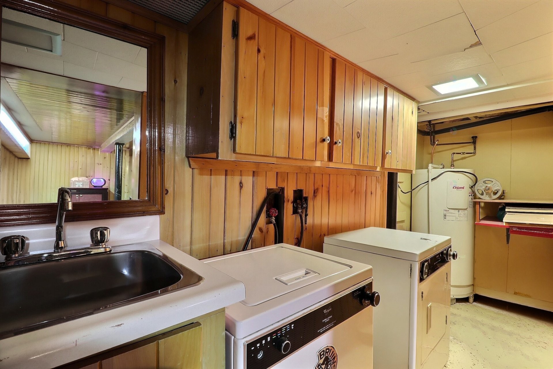 









6302


Rue des Wapitis

,
Québec (Charlesbourg),




QC
G1G1G4

