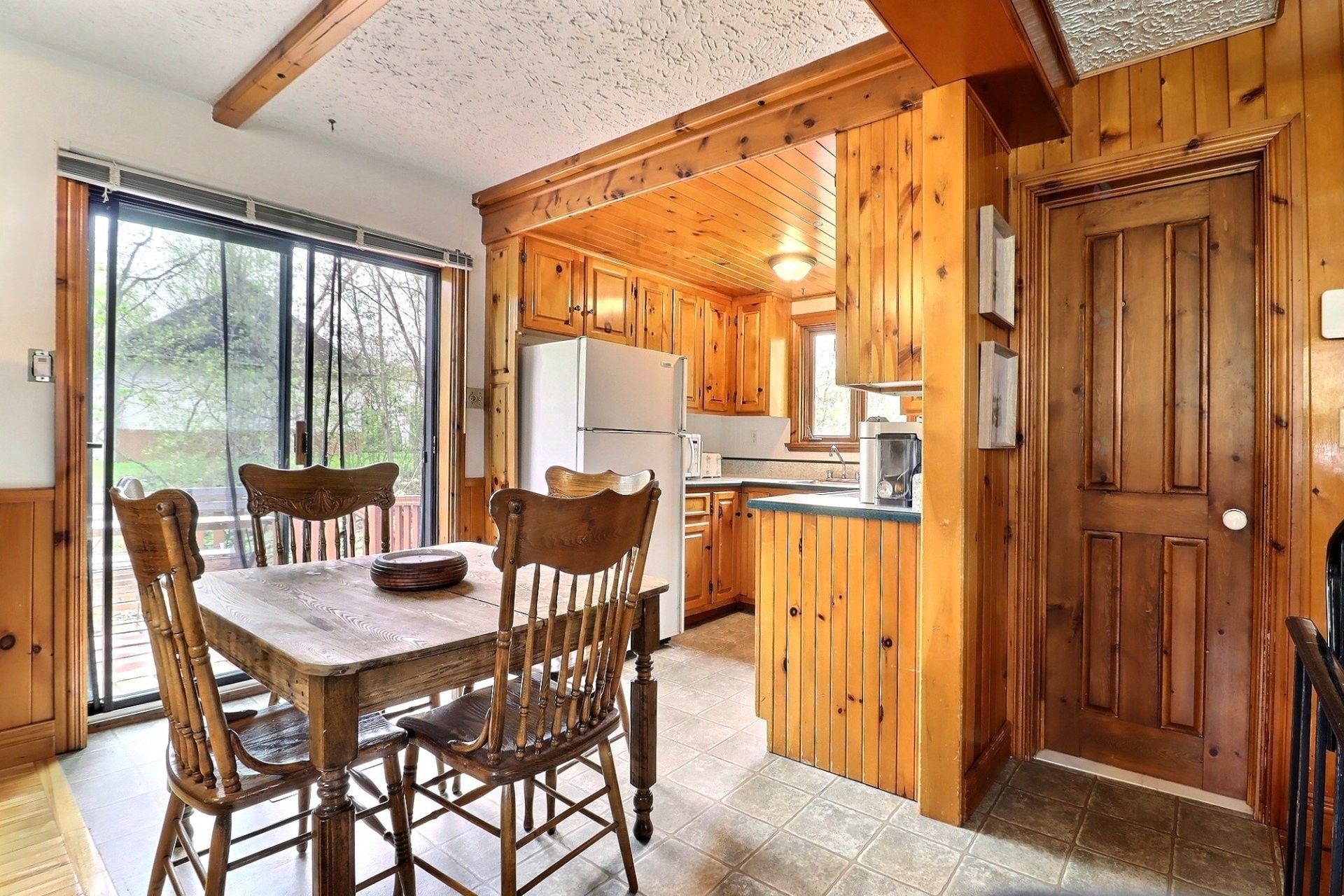 









6302


Rue des Wapitis

,
Québec (Charlesbourg),




QC
G1G1G4

