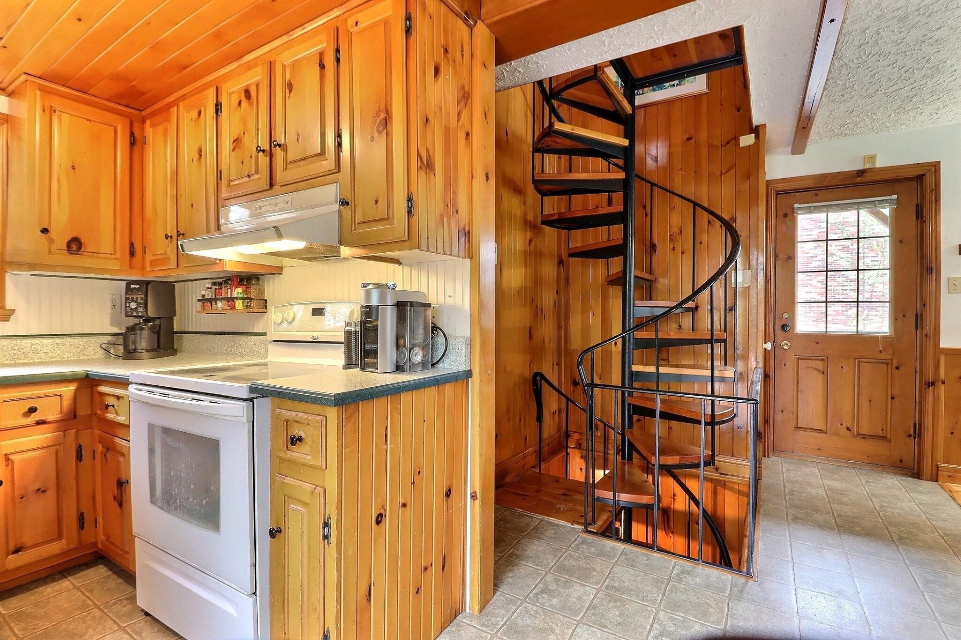 









6302


Rue des Wapitis

,
Québec (Charlesbourg),




QC
G1G1G4

