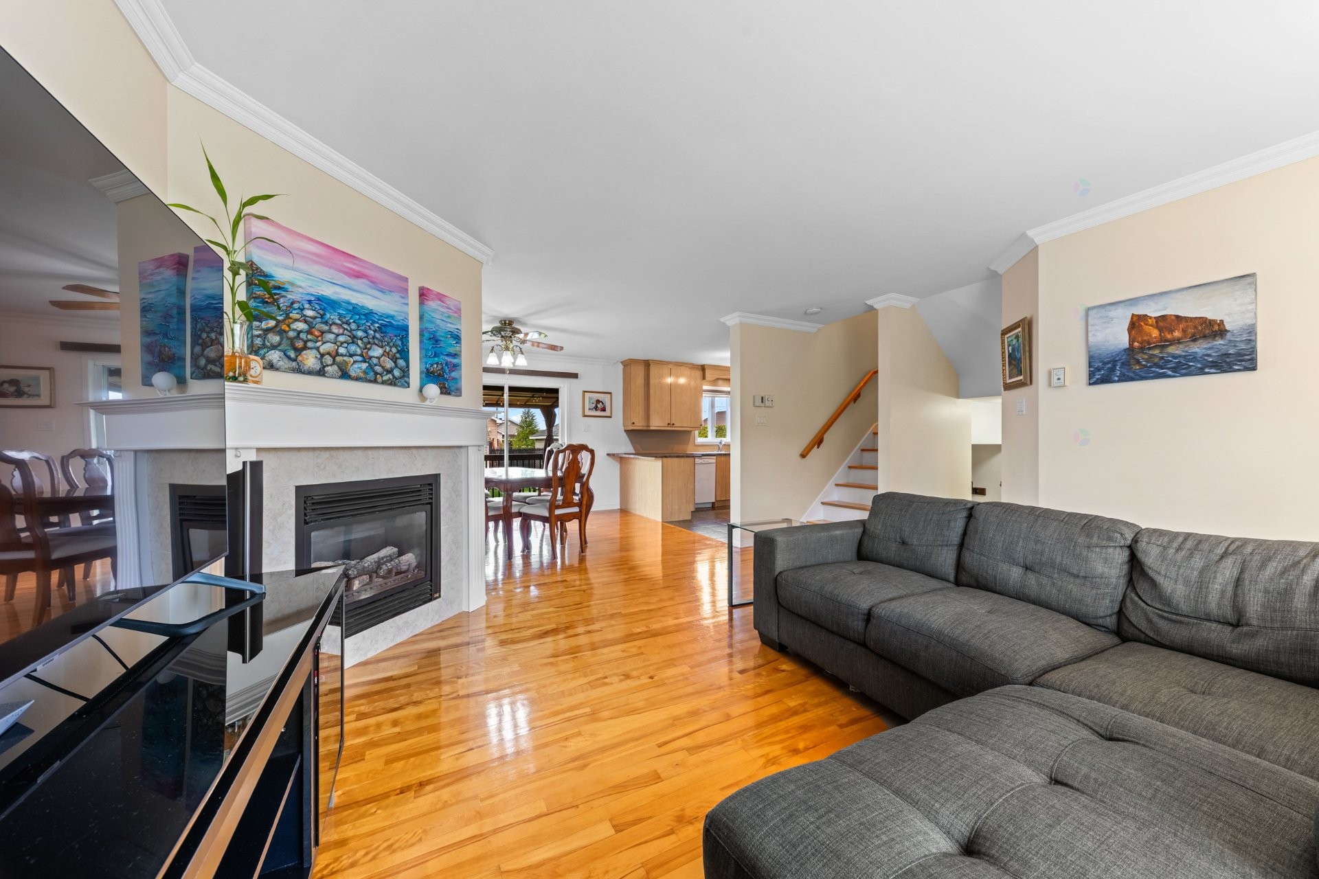 









37


Rue Pierre-Nolin

,
Saint-Jean-sur-Richelieu,




QC
J2W3A4

