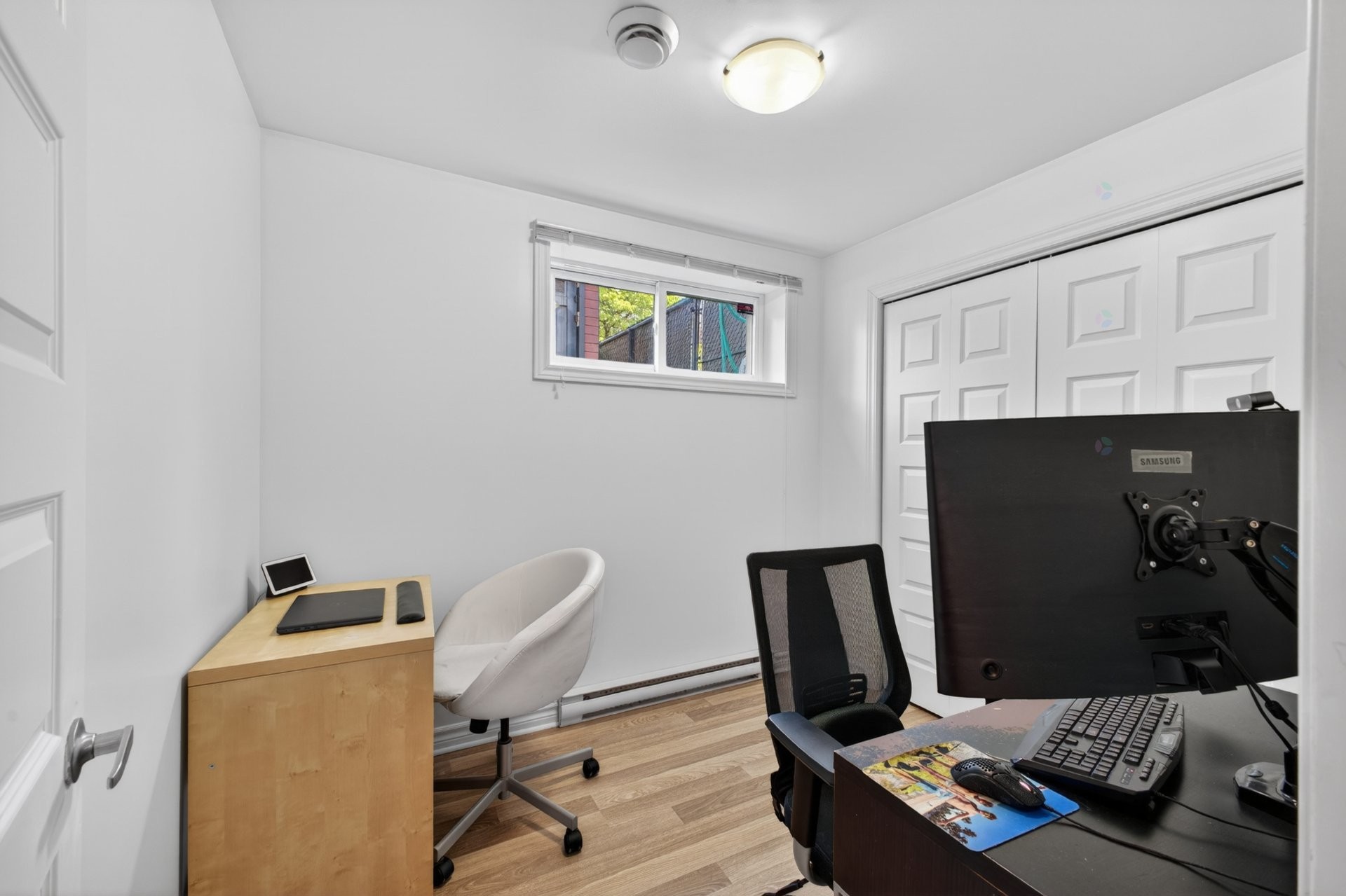 









3277


Rue des Monarques

,
Longueuil (Saint-Hubert),




QC
J3Y0G7

