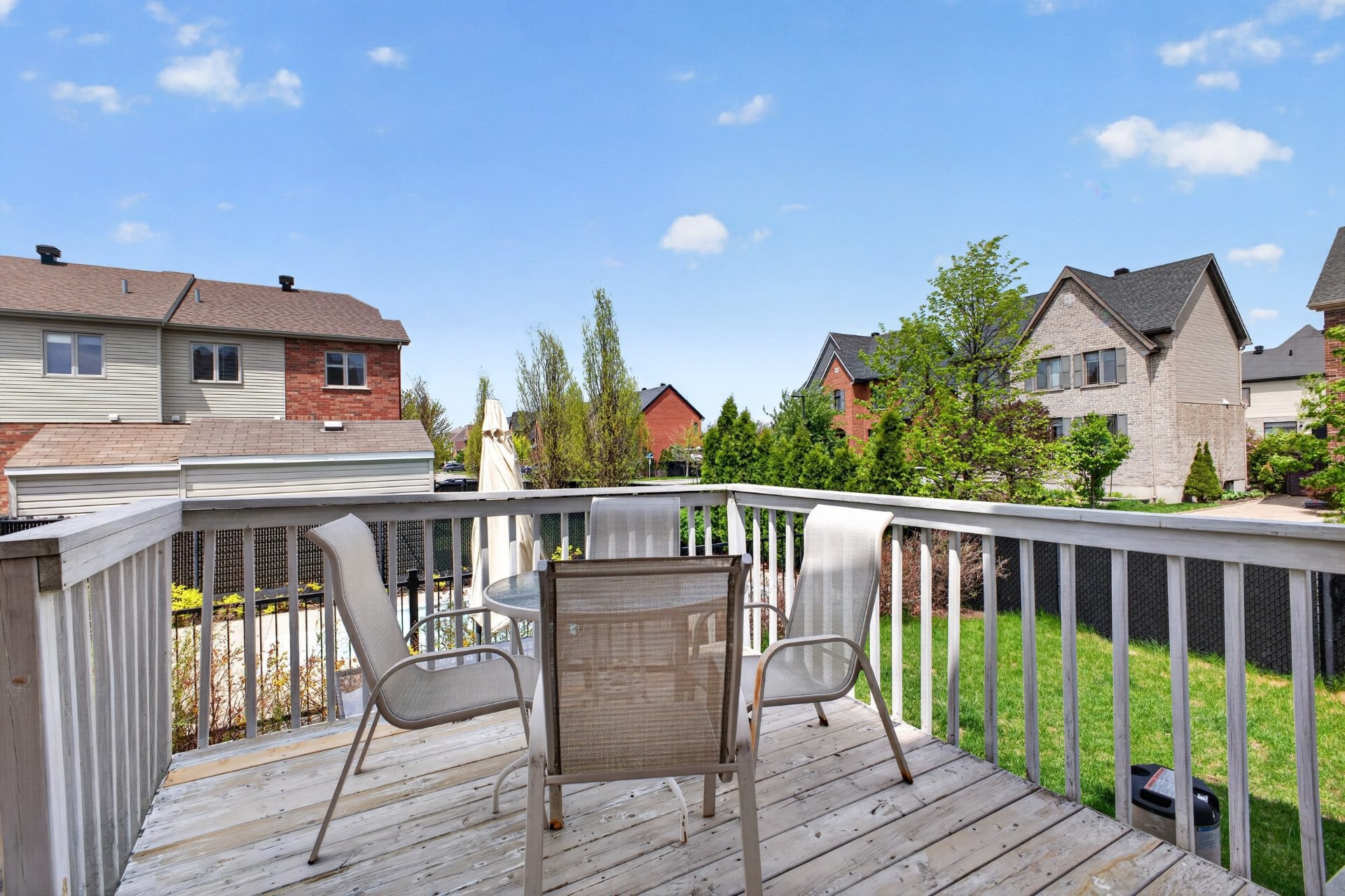 









3277


Rue des Monarques

,
Longueuil (Saint-Hubert),




QC
J3Y0G7

