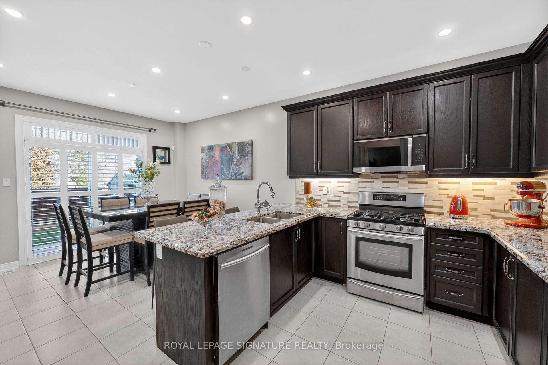 









44


Keith-Wright

Crescent,
Ajax,




ON
L1Z 0R1


