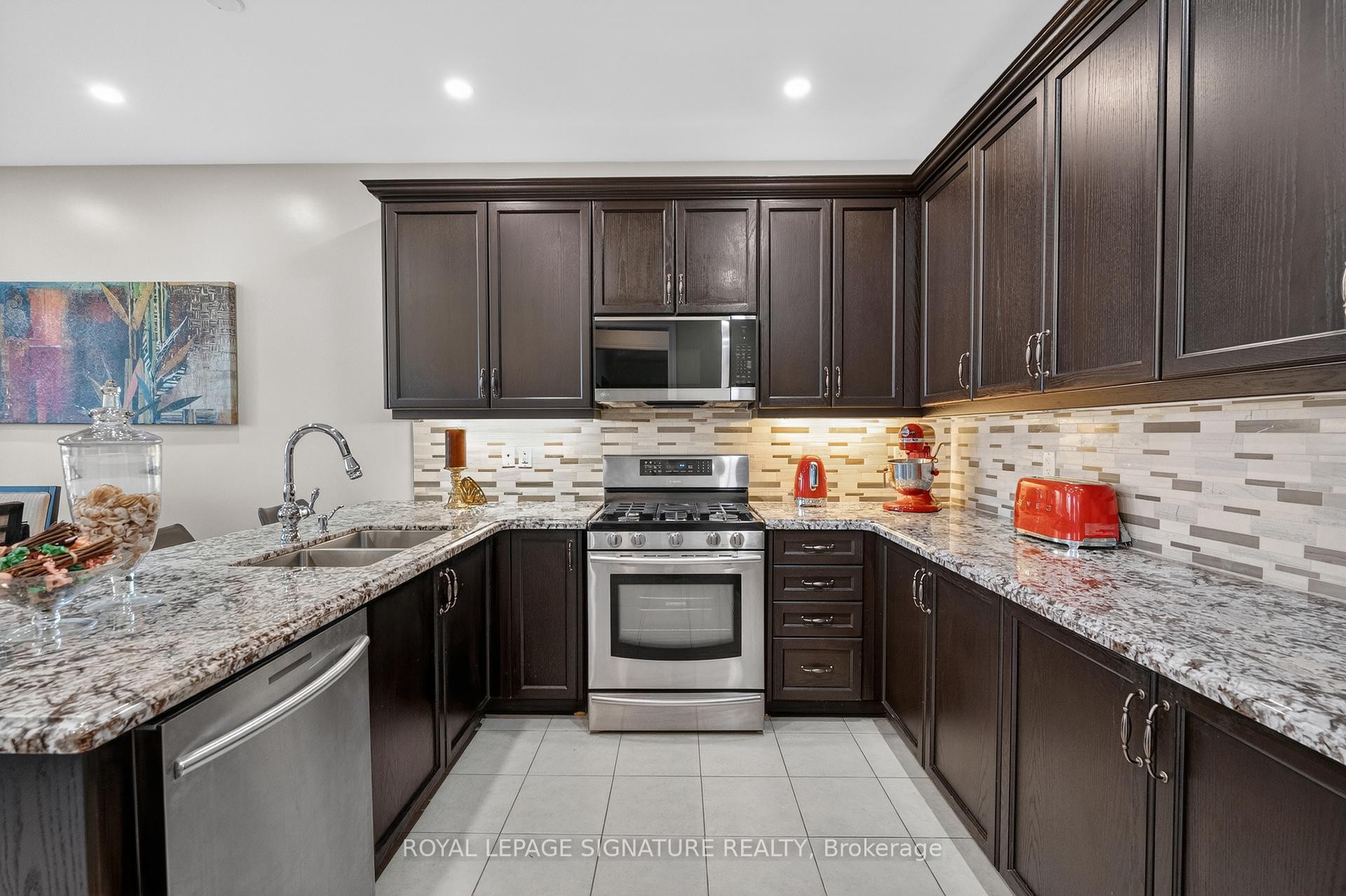 









44


Keith-Wright

Crescent,
Ajax,




ON
L1Z 0R1


