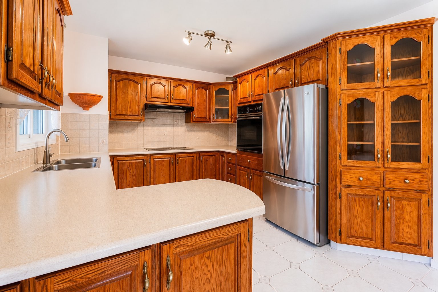









8585

 - 8587


Rue Mance

,
Montréal (Saint-Léonard),




QC
H1R2K5

