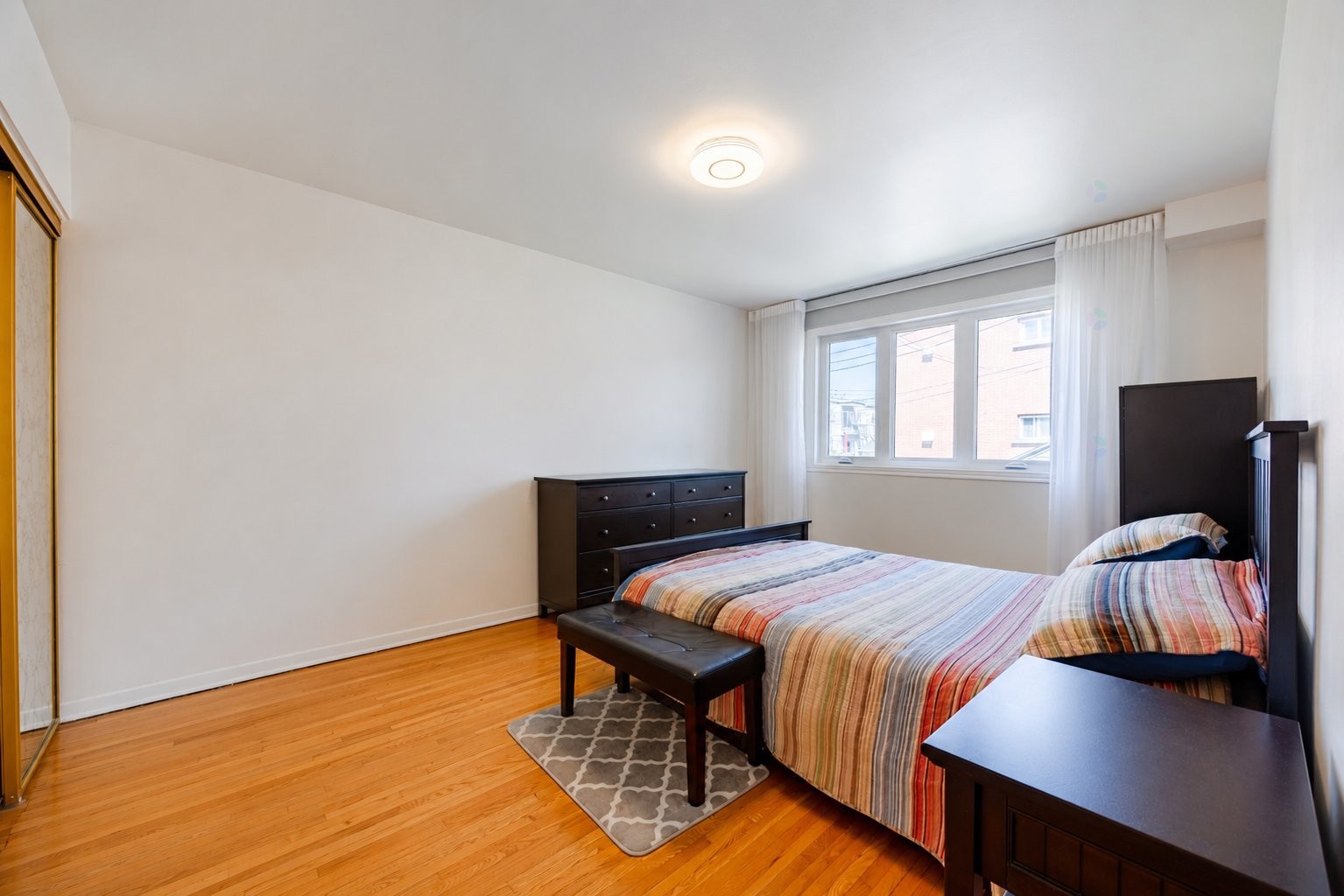 









8585

 - 8587


Rue Mance

,
Montréal (Saint-Léonard),




QC
H1R2K5

