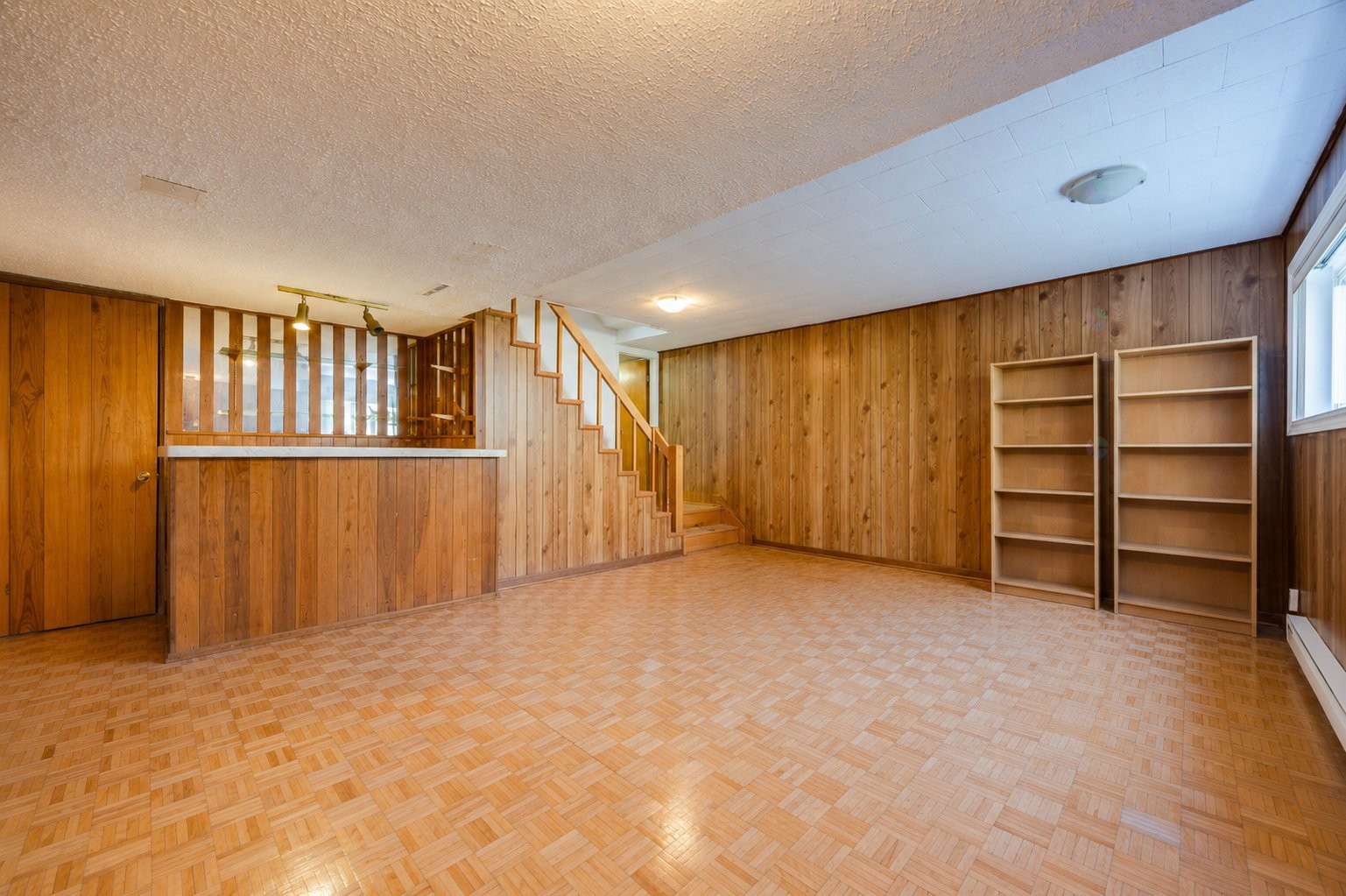









8585

 - 8587


Rue Mance

,
Montréal (Saint-Léonard),




QC
H1R2K5

