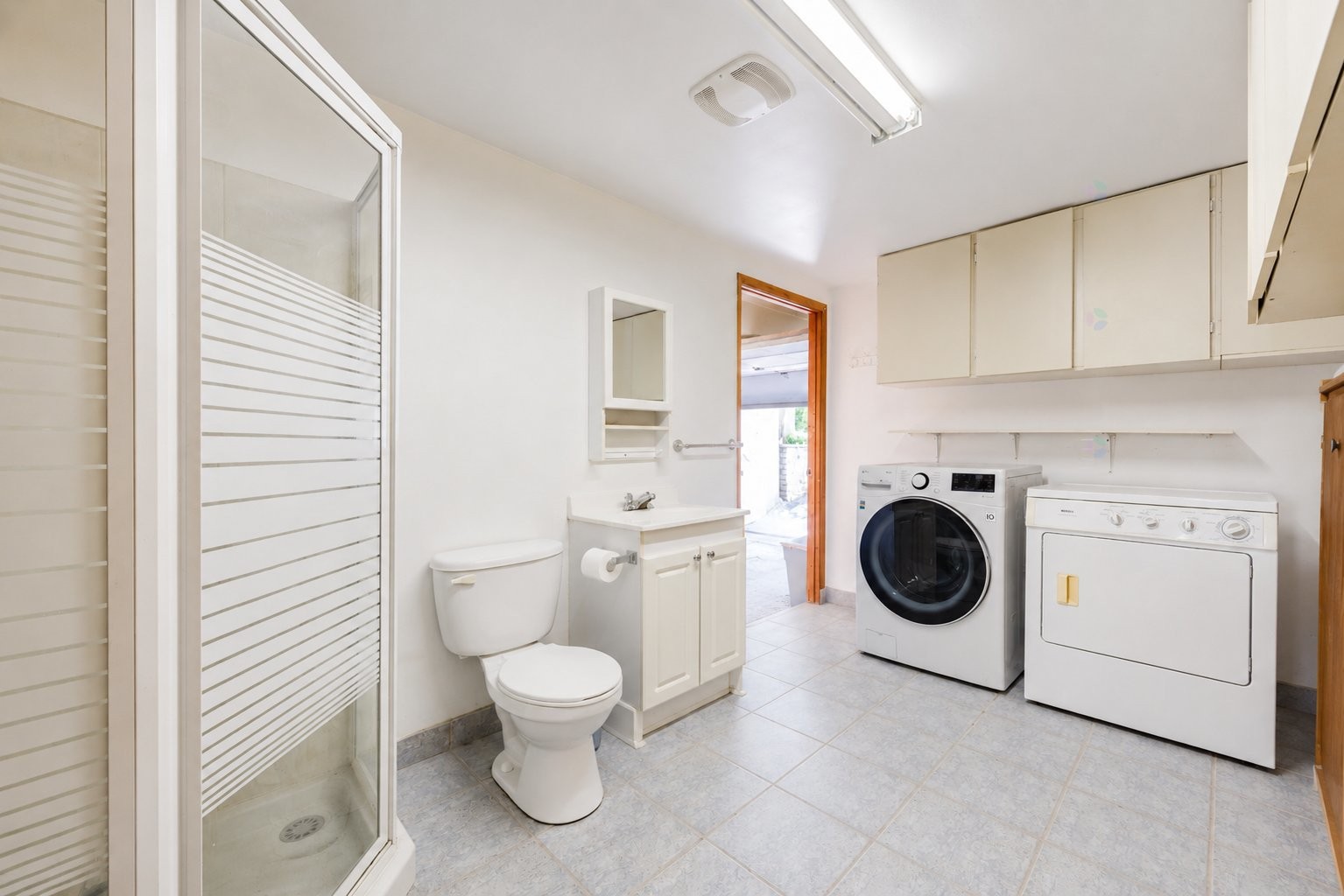 









8585

 - 8587


Rue Mance

,
Montréal (Saint-Léonard),




QC
H1R2K5

