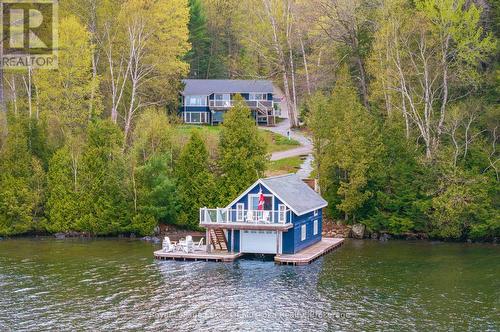 Welcome to your Lake of Bays Retreat