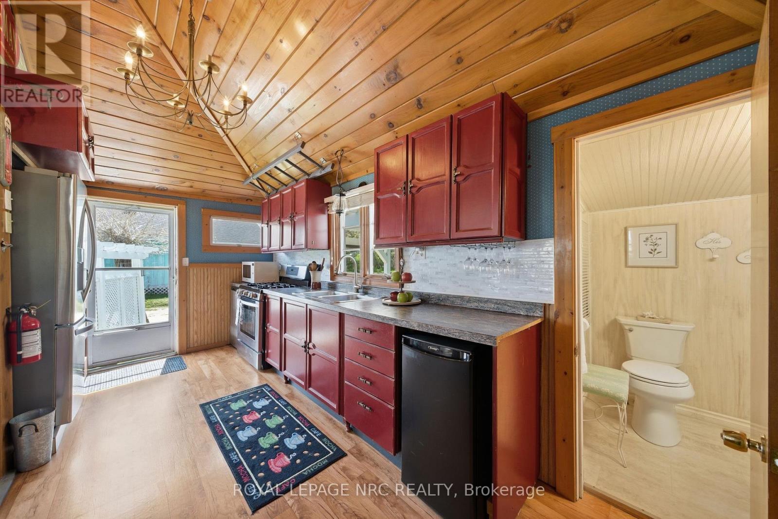 












12235 LAKESHORE ROAD

,
Wainfleet,




Ontario
L0S1V0


