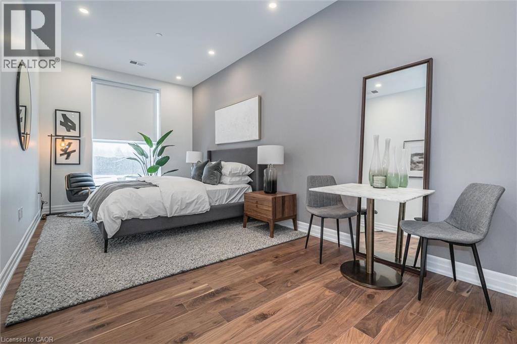 












1880 GORDON Street Unit# 505

,
Guelph,




Ontario
N1L0P5

