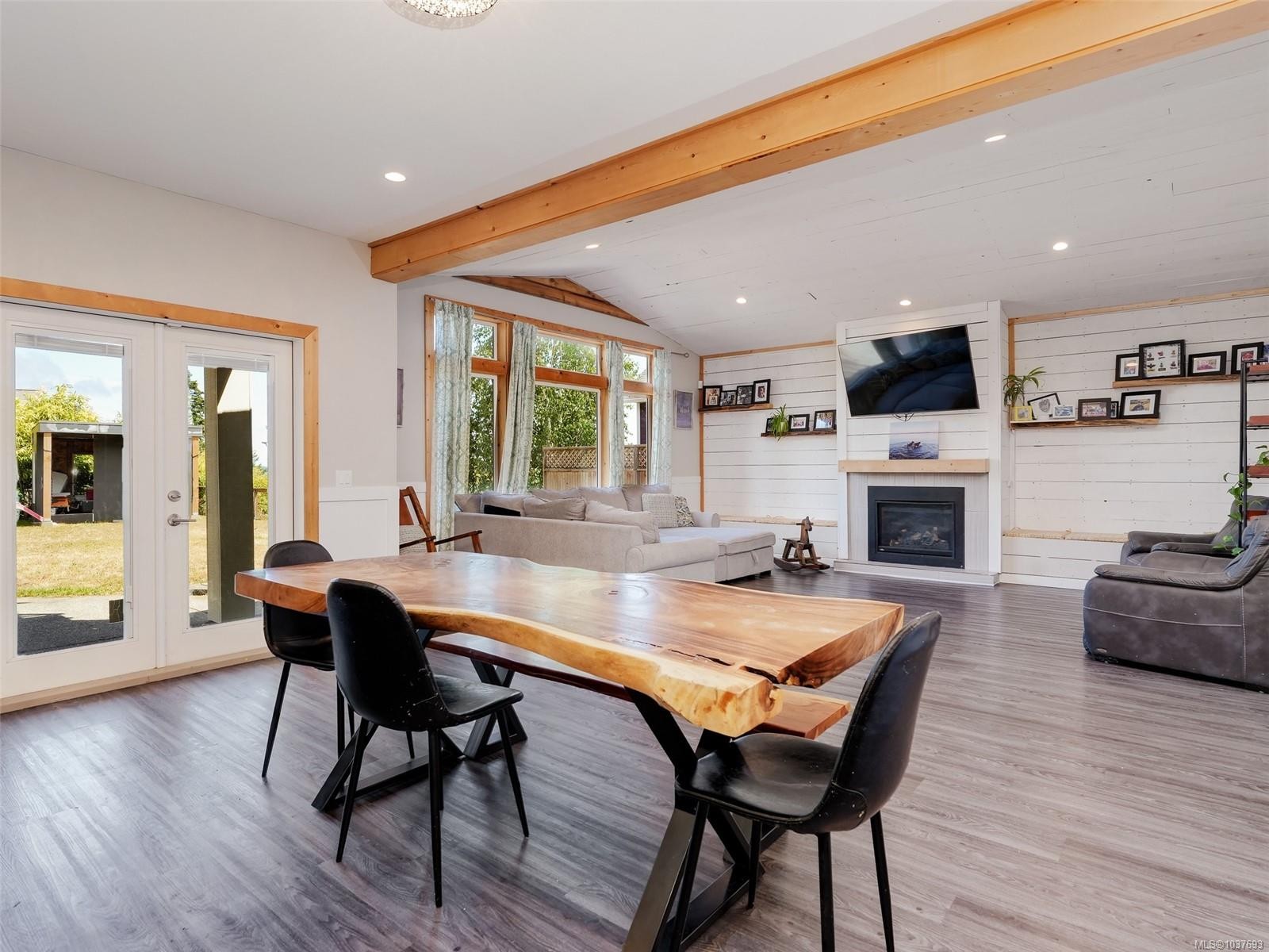 









2371


Mountain Heights

Rd,
Sooke,




BC
V9Z 1M4

