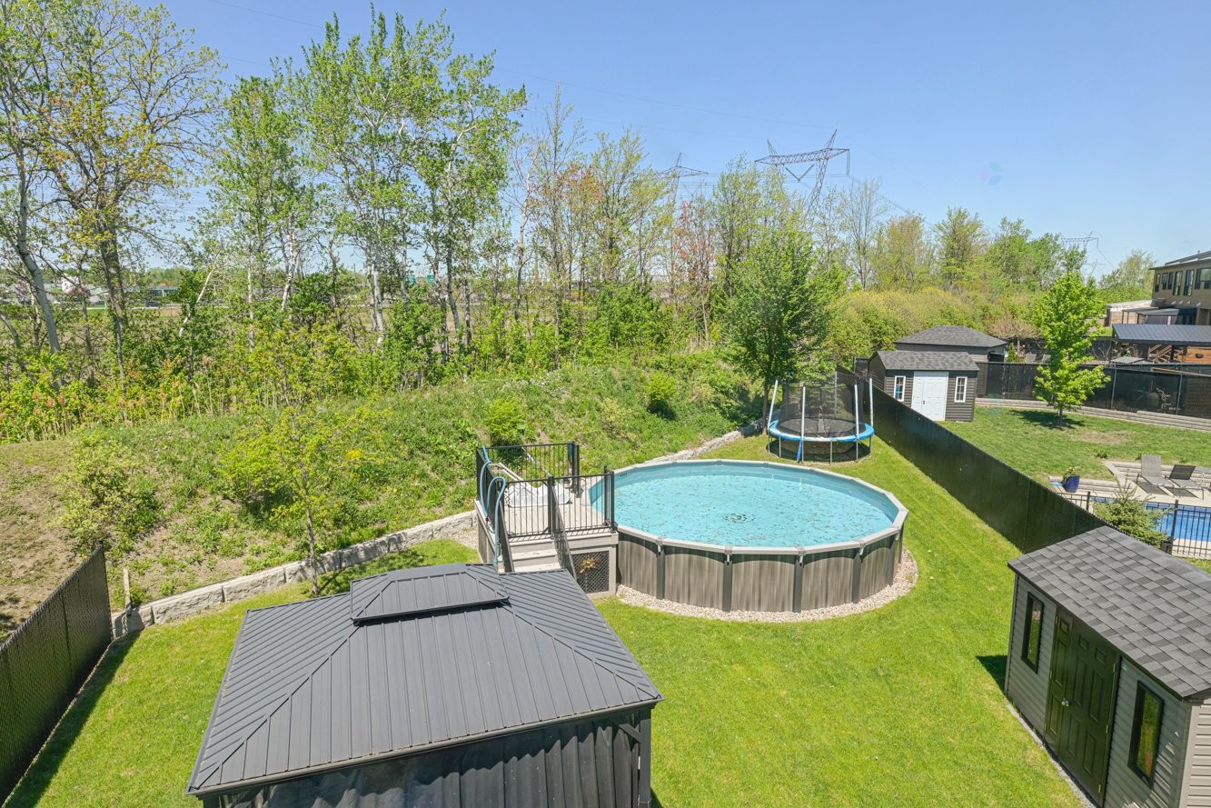 









3601


Rue Ulric-Dubois

,
Longueuil (Saint-Hubert),




QC
J3Y0V2

