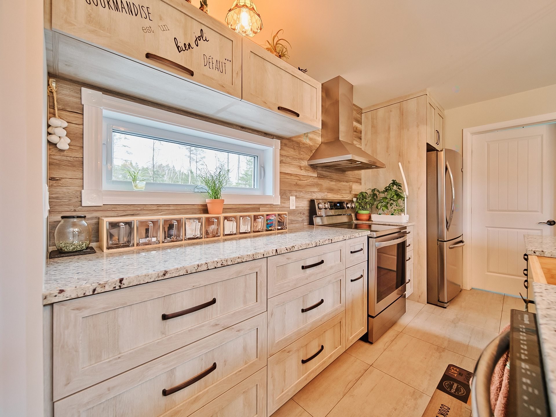 









653


2e Rang

,
Saint-Charles-de-Bourget,




QC
G0V1G0

