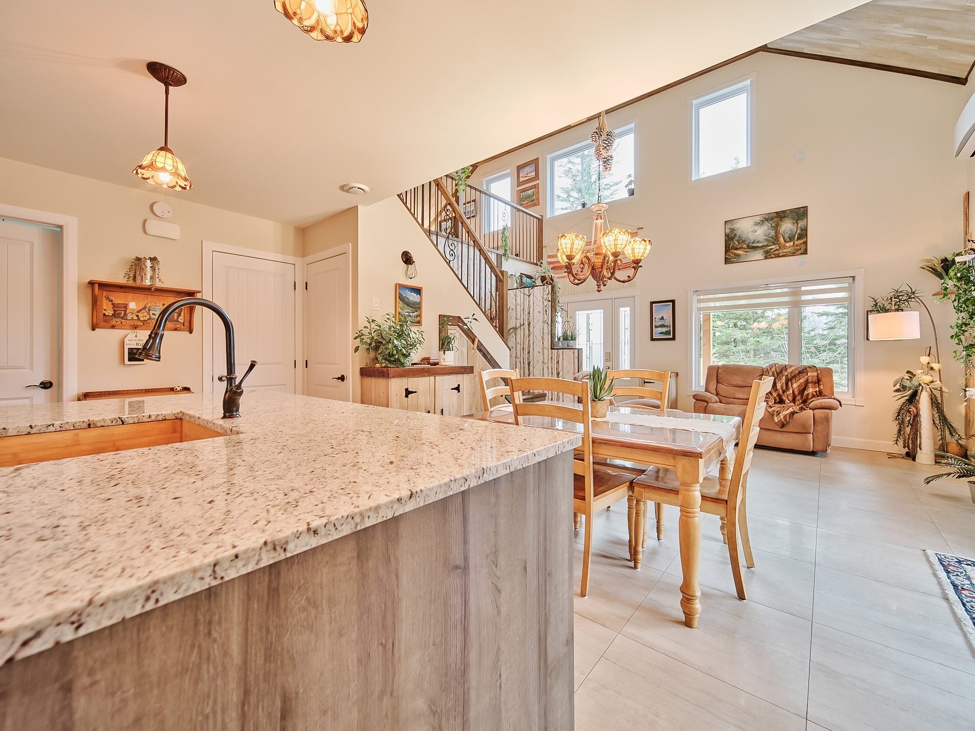 









653


2e Rang

,
Saint-Charles-de-Bourget,




QC
G0V1G0

