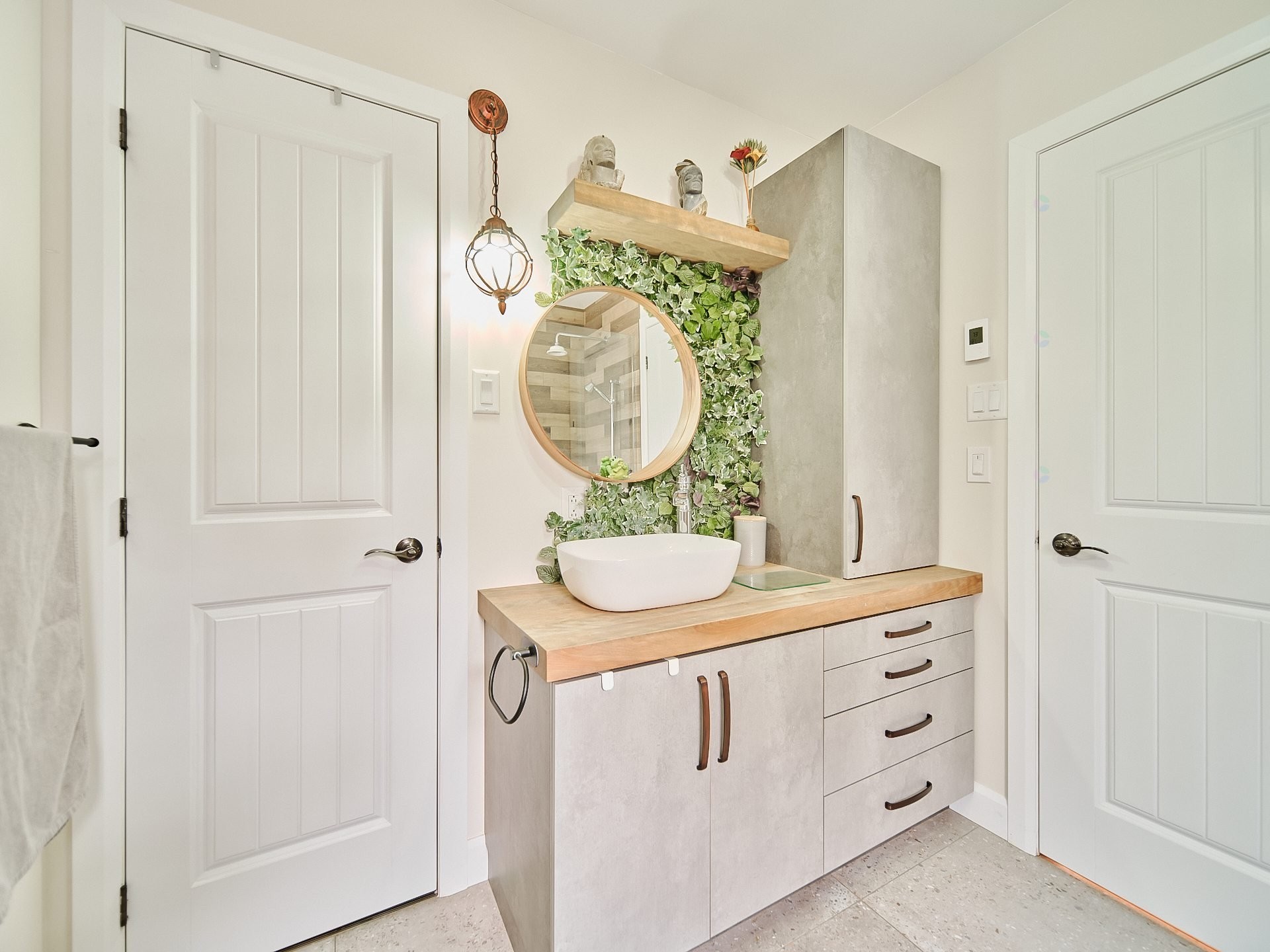 









653


2e Rang

,
Saint-Charles-de-Bourget,




QC
G0V1G0

