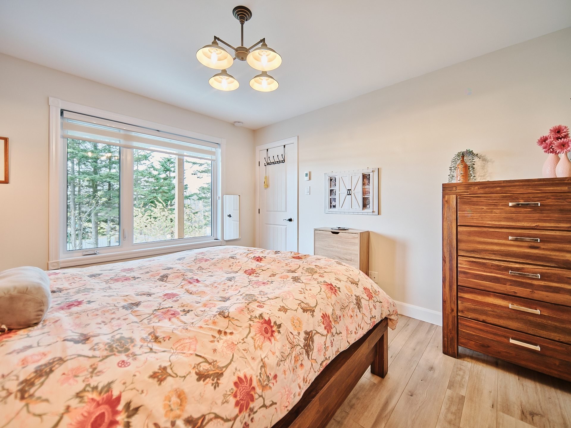 









653


2e Rang

,
Saint-Charles-de-Bourget,




QC
G0V1G0

