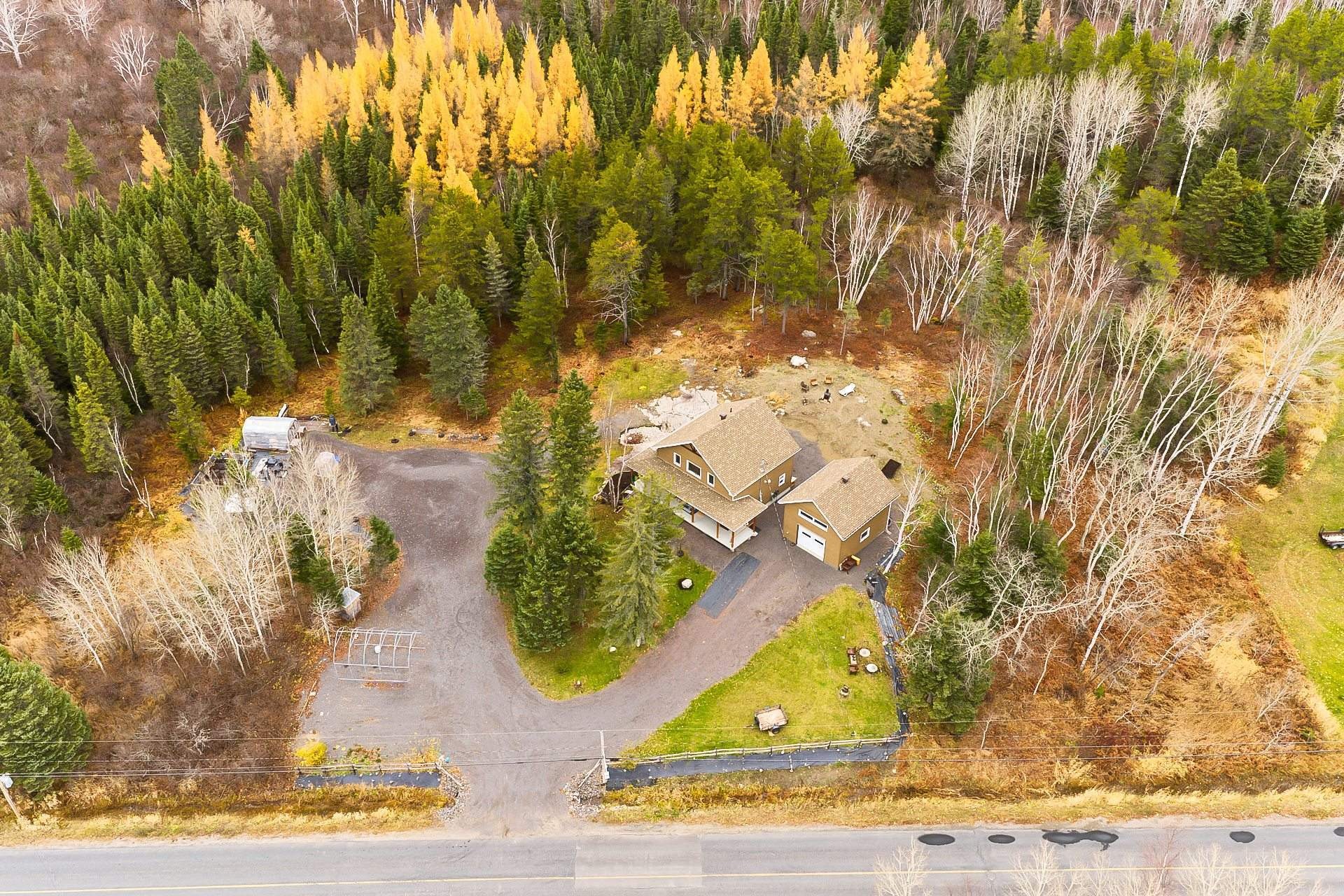 









653


2e Rang

,
Saint-Charles-de-Bourget,




QC
G0V1G0

