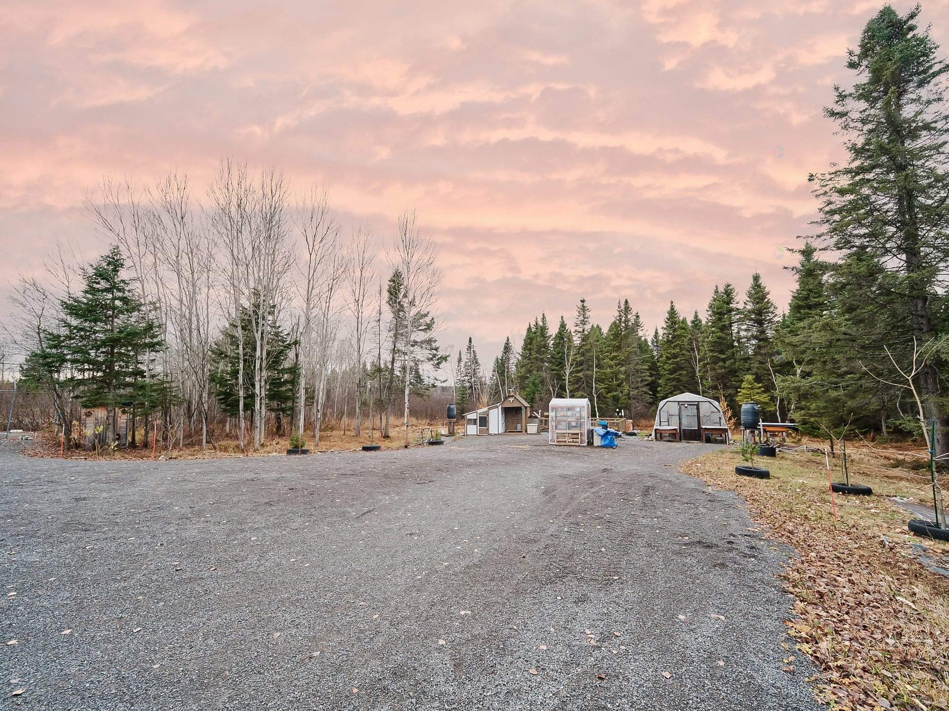 









653


2e Rang

,
Saint-Charles-de-Bourget,




QC
G0V1G0

