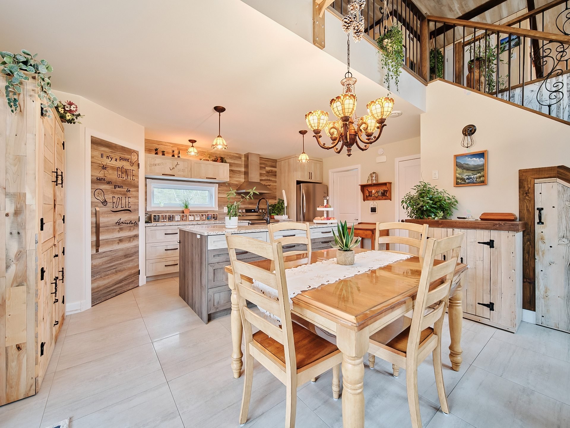 









653


2e Rang

,
Saint-Charles-de-Bourget,




QC
G0V1G0

