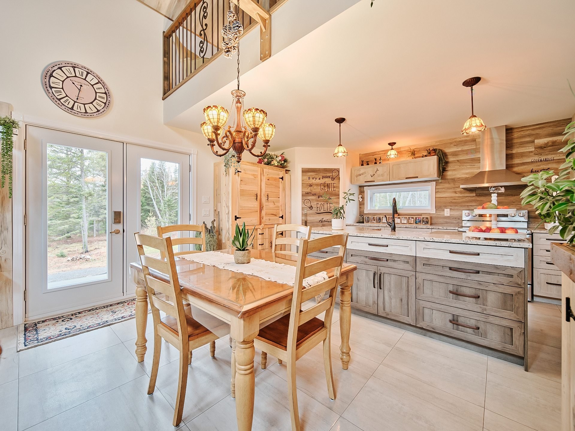 









653


2e Rang

,
Saint-Charles-de-Bourget,




QC
G0V1G0

