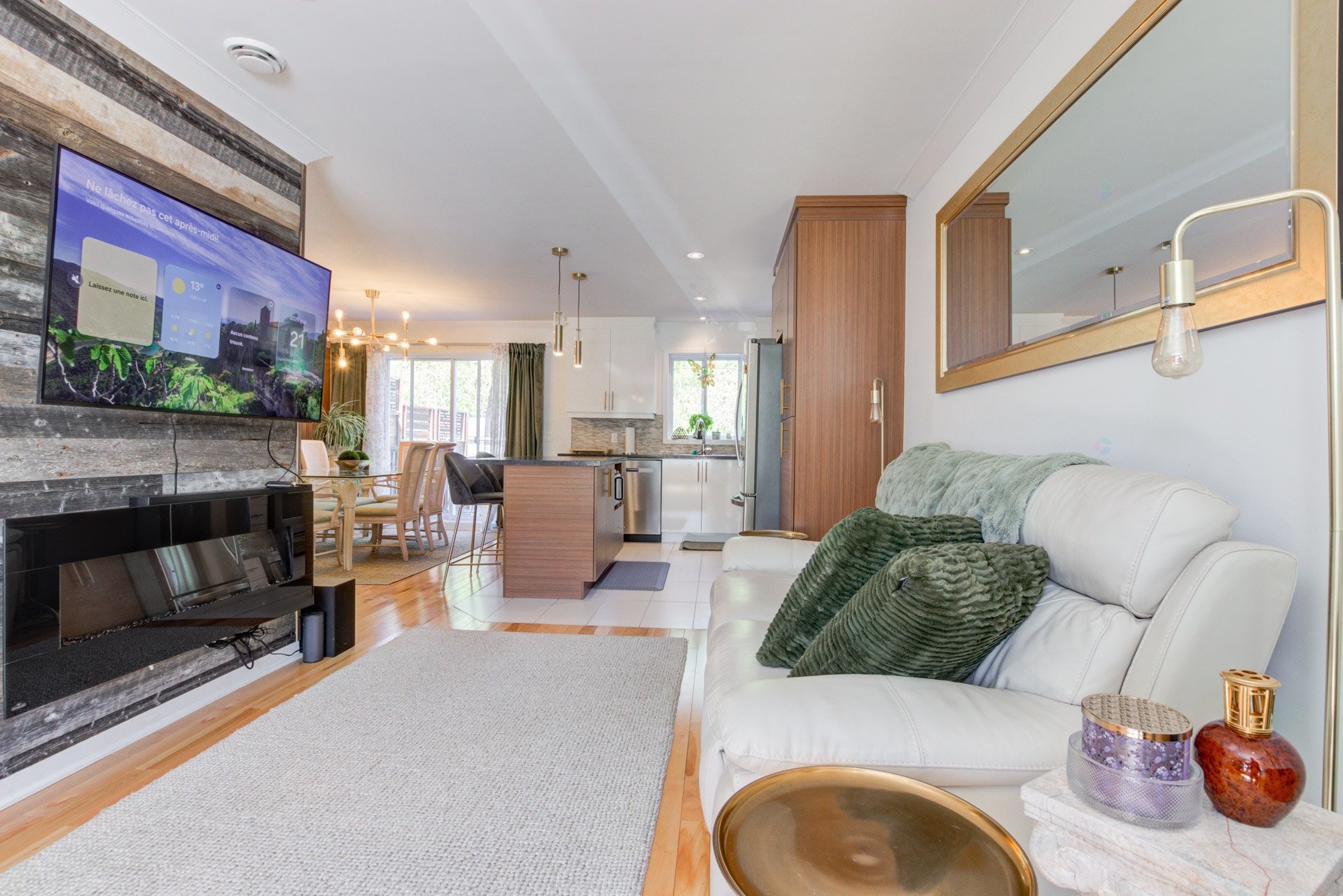 









212


10e Avenue

,
Saint-Zotique,




QC
J0P1Z0

