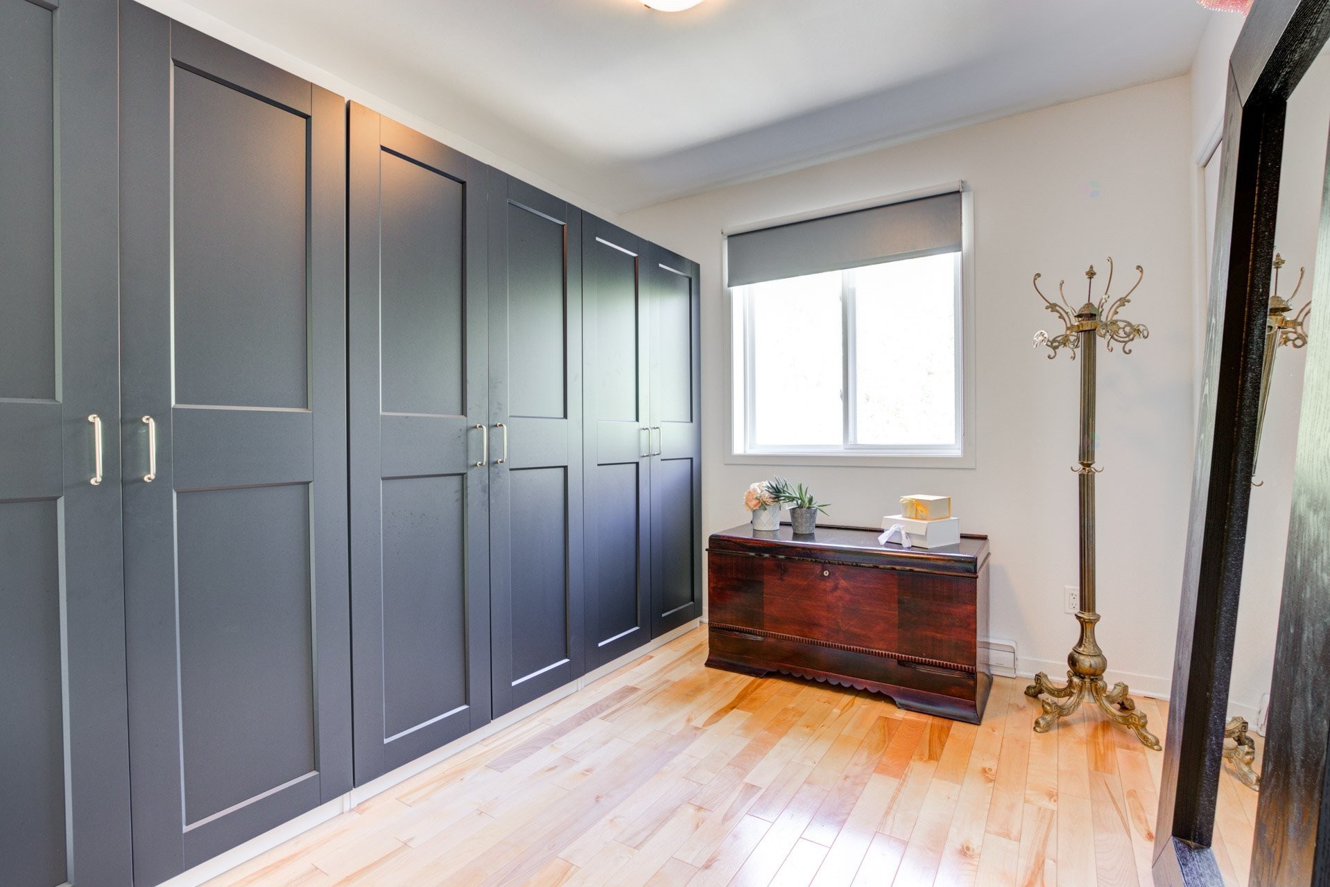 









212


10e Avenue

,
Saint-Zotique,




QC
J0P1Z0


