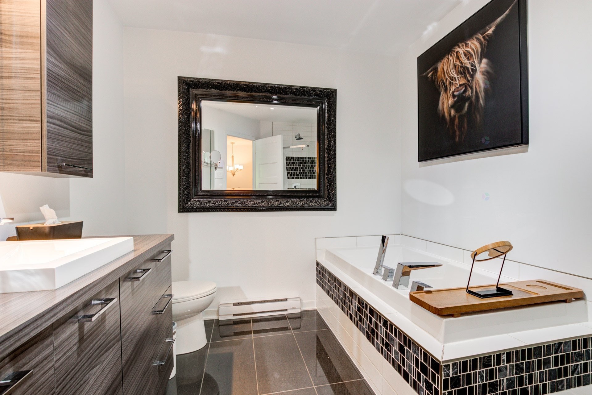 









212


10e Avenue

,
Saint-Zotique,




QC
J0P1Z0

