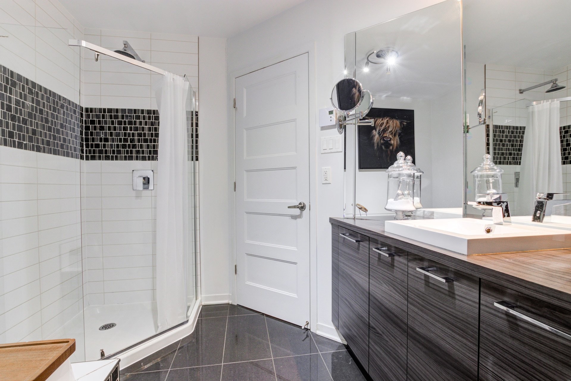 









212


10e Avenue

,
Saint-Zotique,




QC
J0P1Z0

