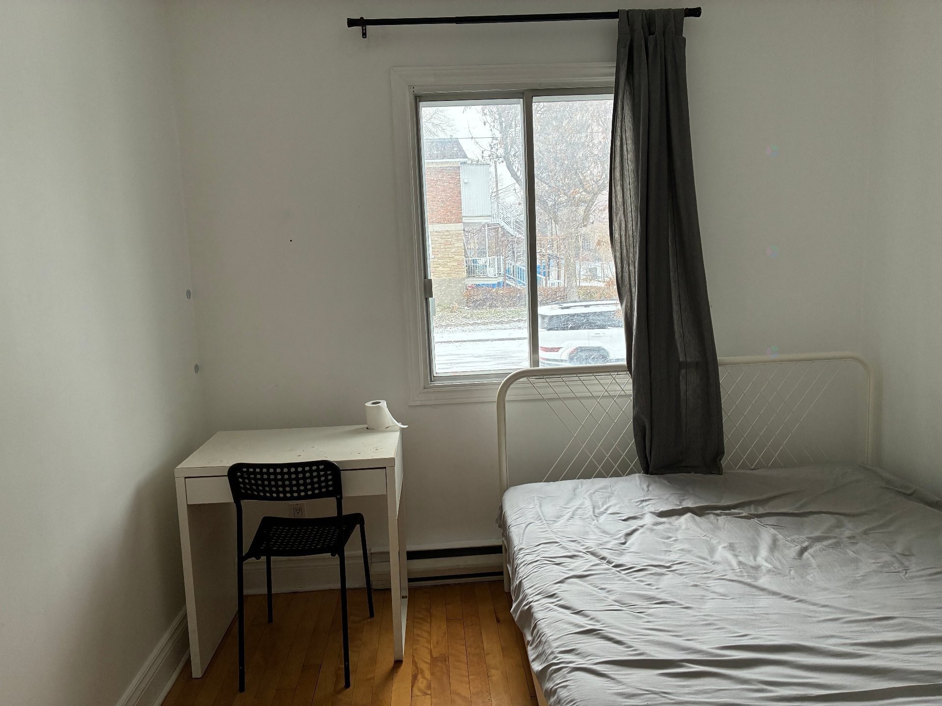









3900

 - 3902


Av. De Repentigny

,
Montréal (Mercier/Hochelaga-Maisonneuve),




QC
H1M2E7

