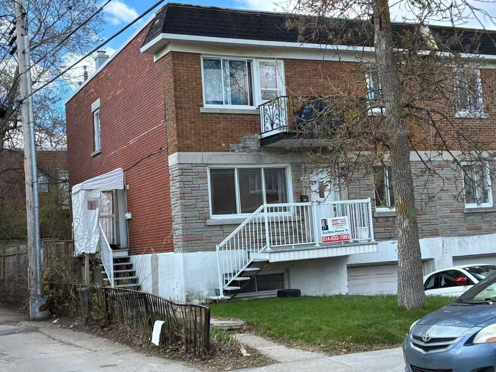 









3900

 - 3902


Av. De Repentigny

,
Montréal (Mercier/Hochelaga-Maisonneuve),




QC
H1M2E7

