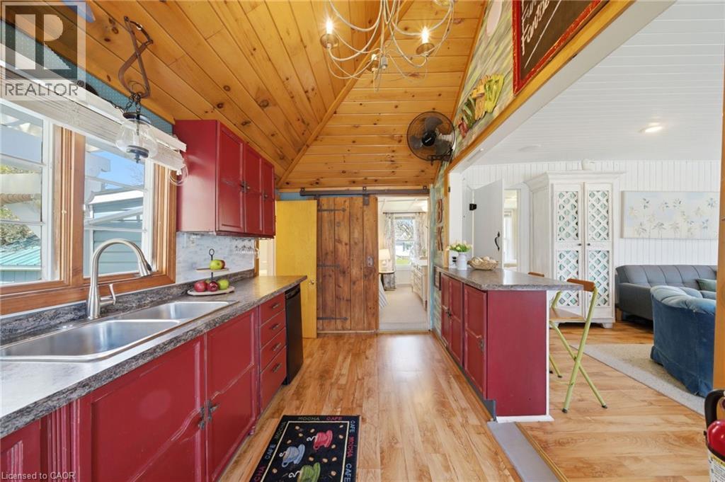 












12235 LAKESHORE Road

,
Wainfleet,




Ontario
L0S1V0

