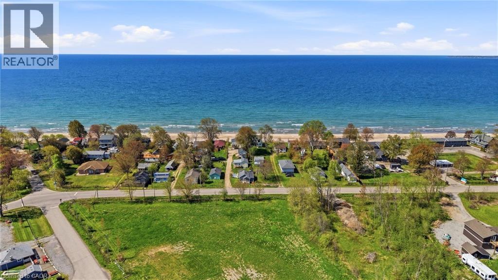 












12235 LAKESHORE Road

,
Wainfleet,




Ontario
L0S1V0

