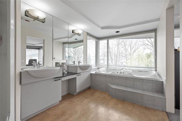 









509


Shaftesbury

BLVD,
Winnipeg,




MB
R3P 0M3

