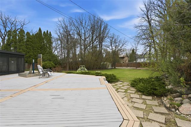 









509


Shaftesbury

BLVD,
Winnipeg,




MB
R3P 0M3

