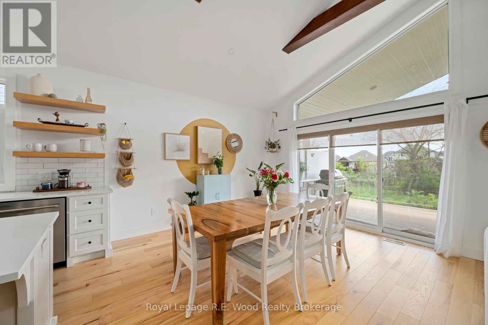 












73 ROYAL DORNOCH DRIVE

,
St. Thomas,




Ontario
N5R0K4

