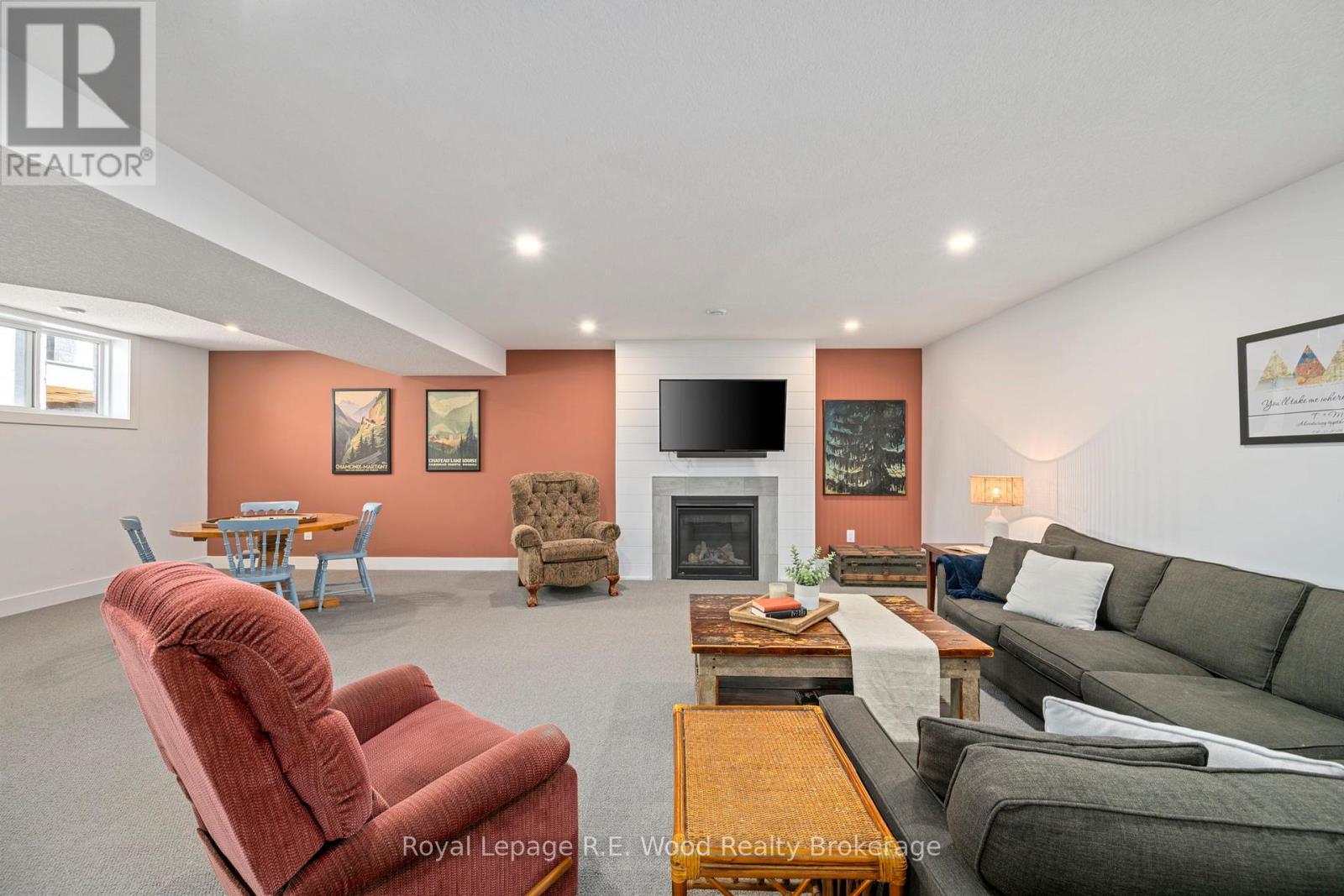 












73 ROYAL DORNOCH DRIVE

,
St. Thomas,




Ontario
N5R0K4

