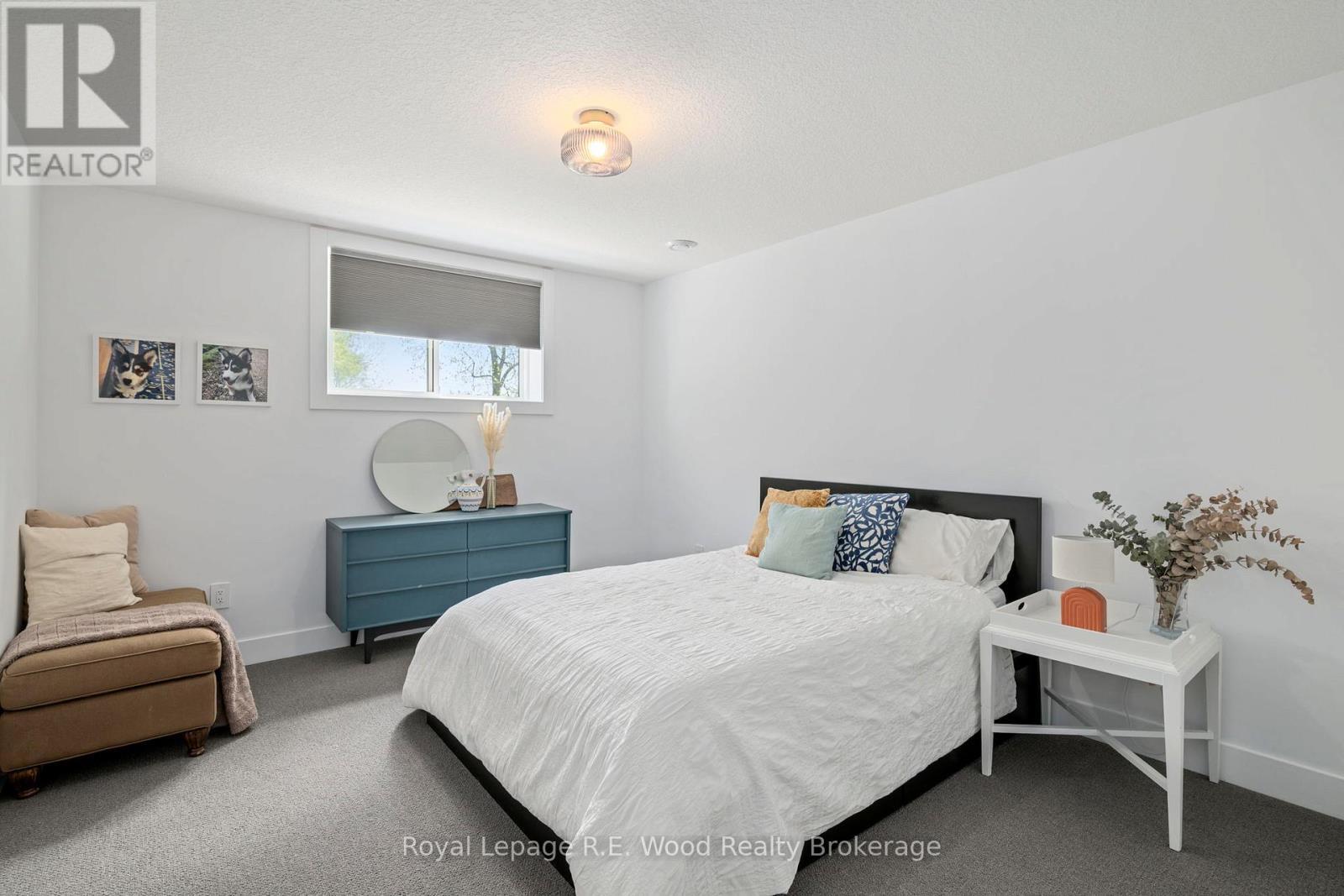 












73 ROYAL DORNOCH DRIVE

,
St. Thomas,




Ontario
N5R0K4

