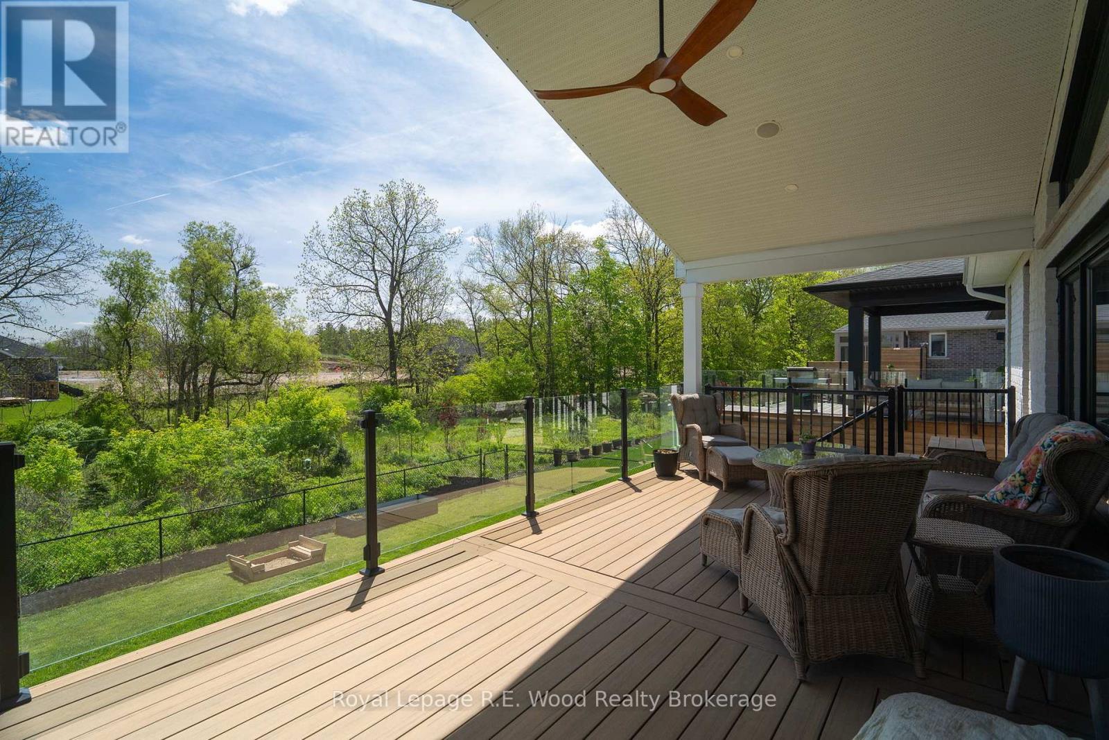 












73 ROYAL DORNOCH DRIVE

,
St. Thomas,




Ontario
N5R0K4

