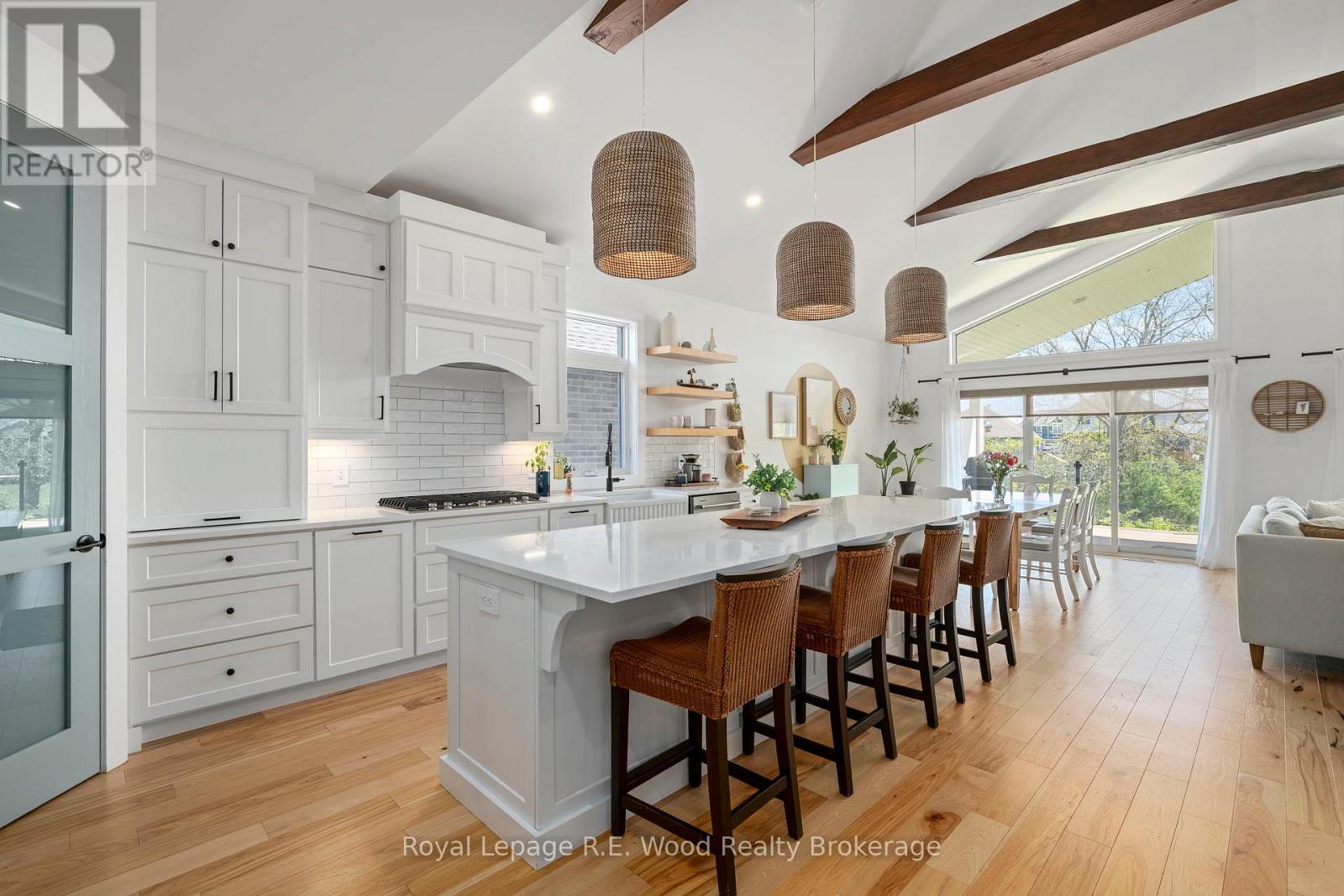 












73 ROYAL DORNOCH DRIVE

,
St. Thomas,




Ontario
N5R0K4

