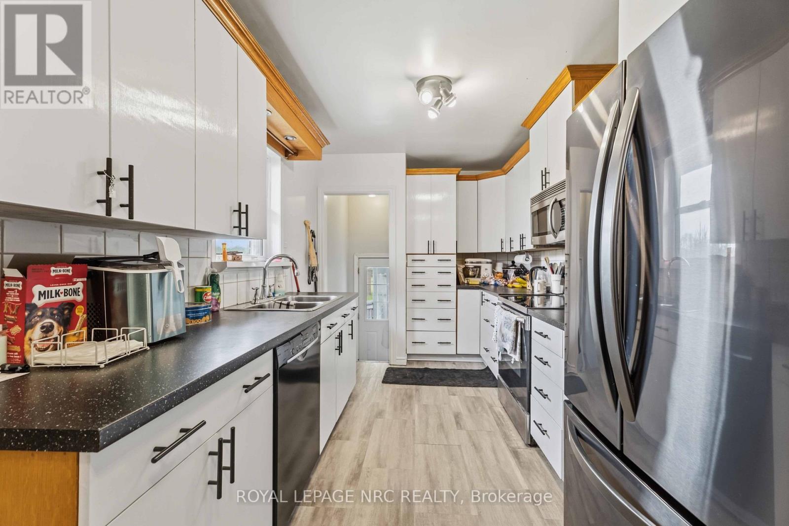 












7101 ROGER CRESCENT

,
Niagara Falls (Arad/Fallsview),




Ontario
L2G3A6

