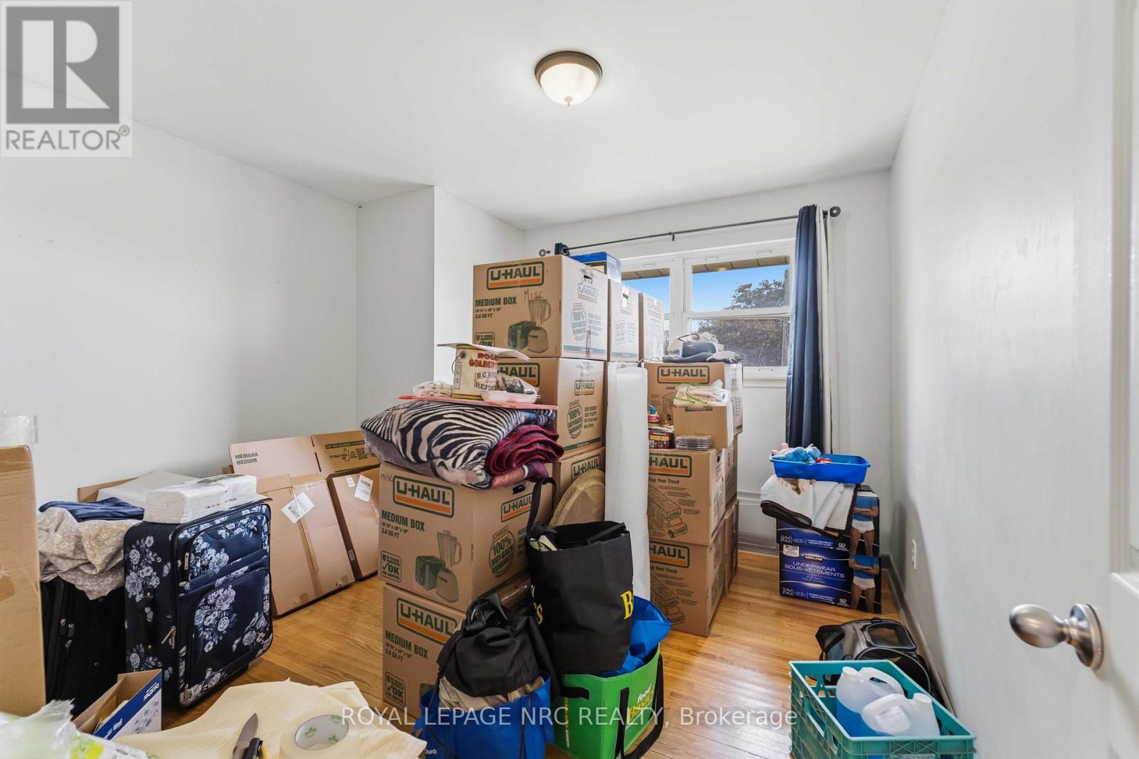 












7101 ROGER CRESCENT

,
Niagara Falls (Arad/Fallsview),




Ontario
L2G3A6

