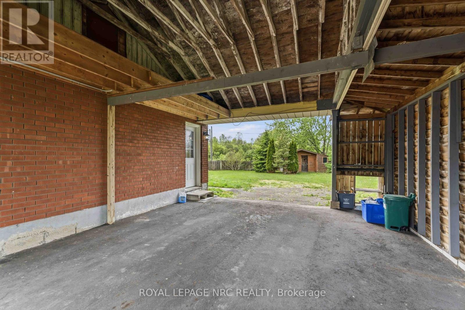 












7101 ROGER CRESCENT

,
Niagara Falls (Arad/Fallsview),




Ontario
L2G3A6

