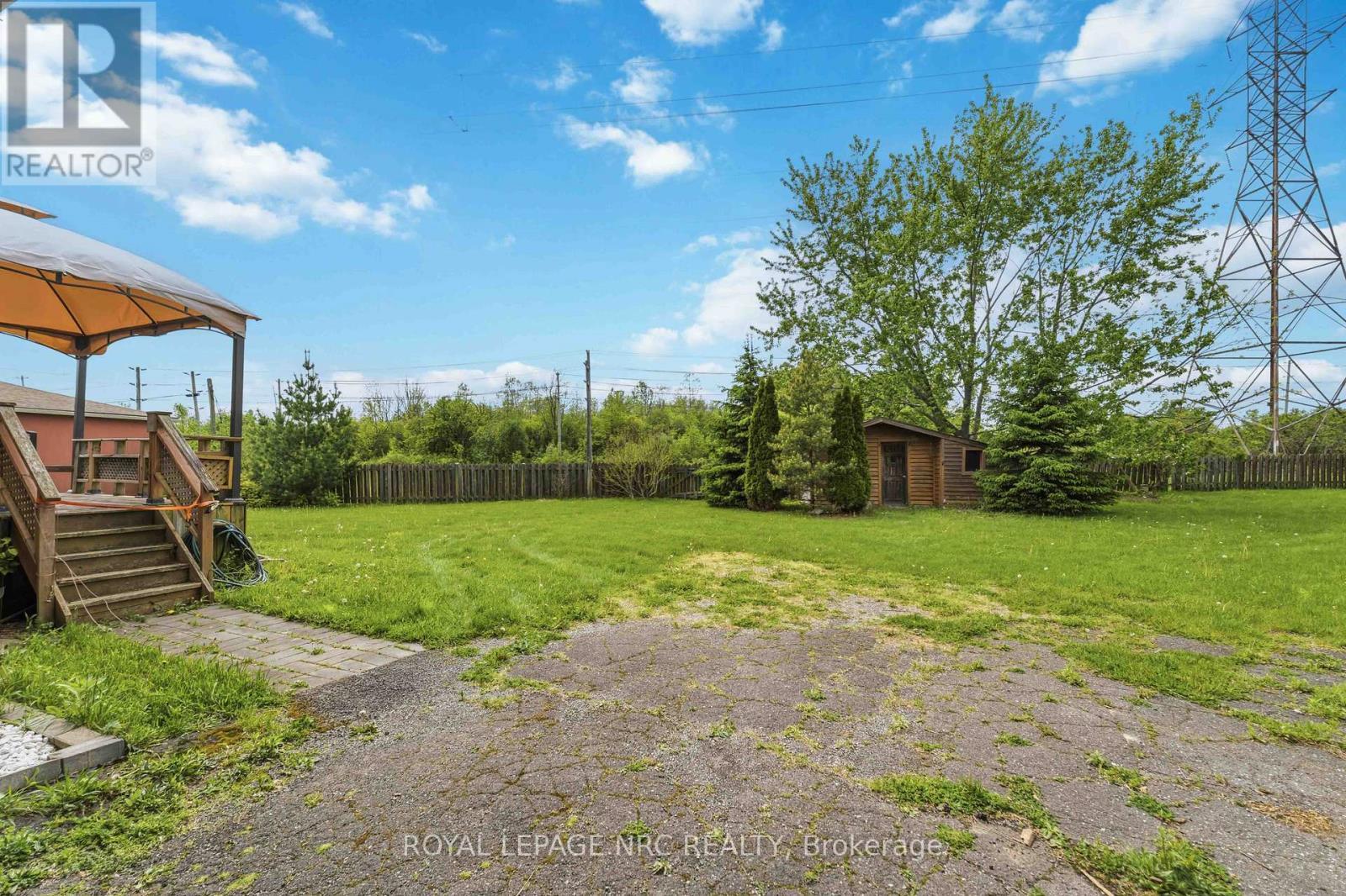 












7101 ROGER CRESCENT

,
Niagara Falls (Arad/Fallsview),




Ontario
L2G3A6

