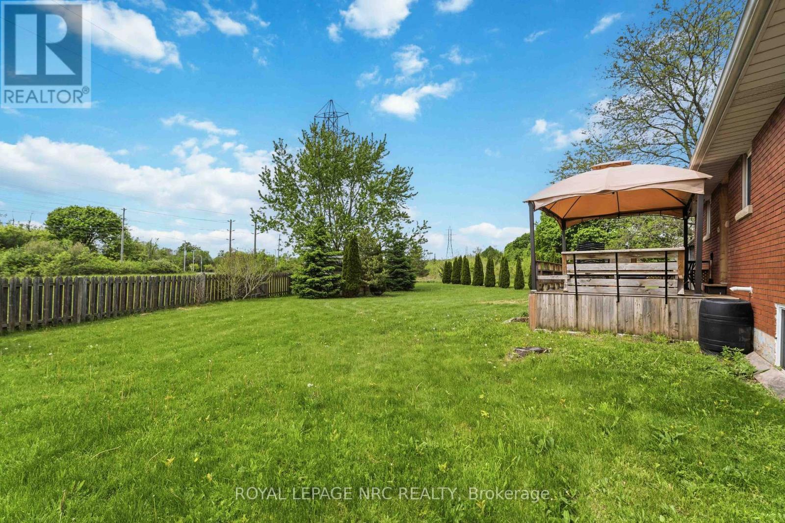 












7101 ROGER CRESCENT

,
Niagara Falls (Arad/Fallsview),




Ontario
L2G3A6

