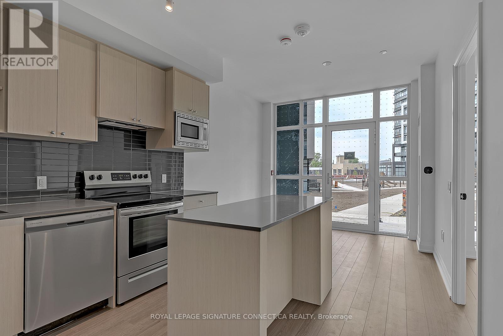 












111 - 60 GEORGE BUTCHART DRIVE

,
Toronto,




Ontario
M3K0E1

