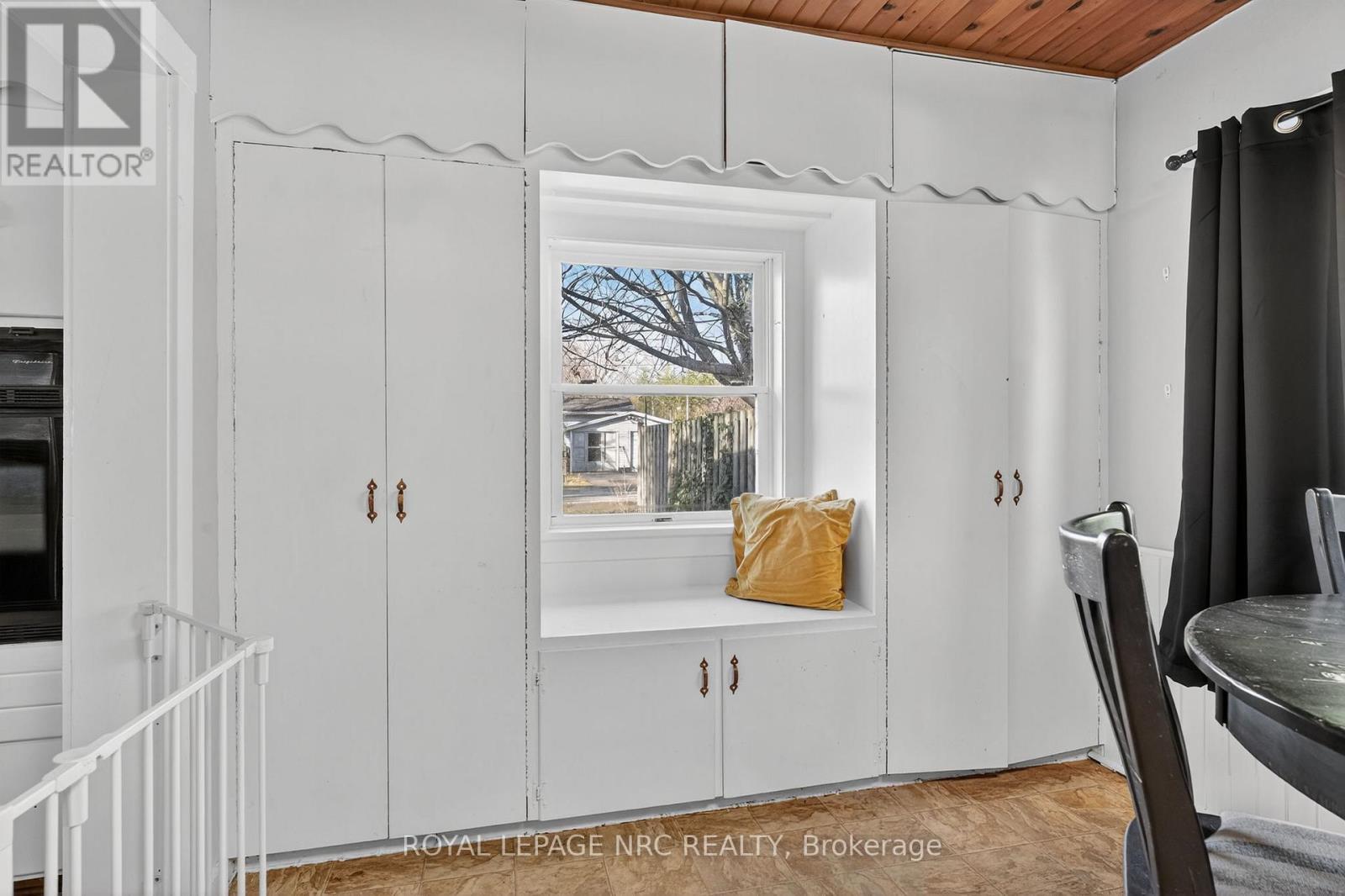 












3208 YOUNG AVENUE

,
Fort Erie,




Ontario
L0S1N0

