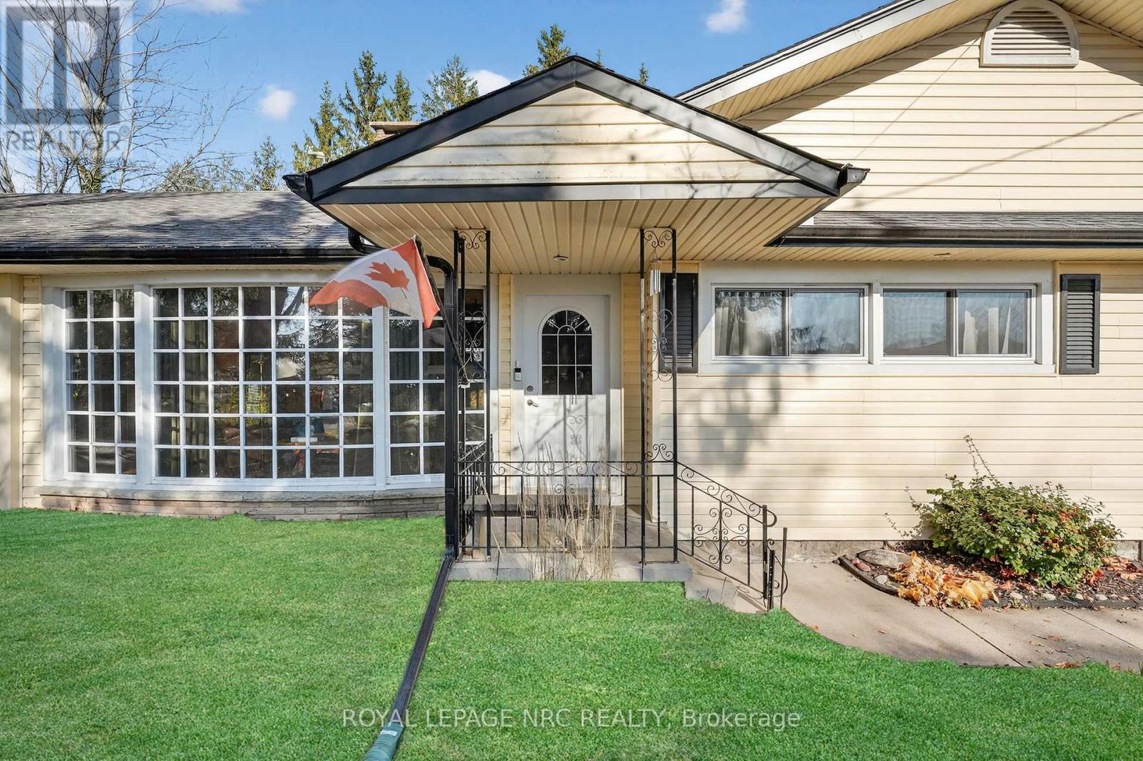 












3208 YOUNG AVENUE

,
Fort Erie,




Ontario
L0S1N0

