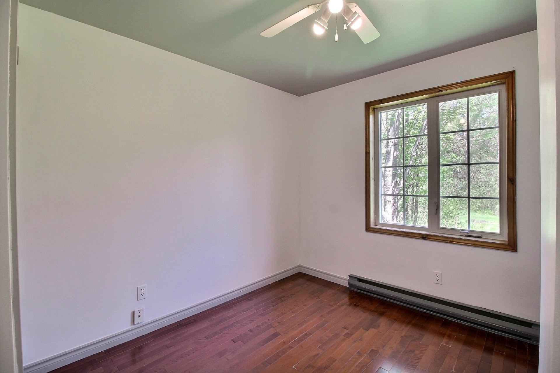 









131


Rue Clément

,
Sherbrooke (Brompton/Rock Forest/Saint-Élie/Deauville),




QC
J1R0A9

