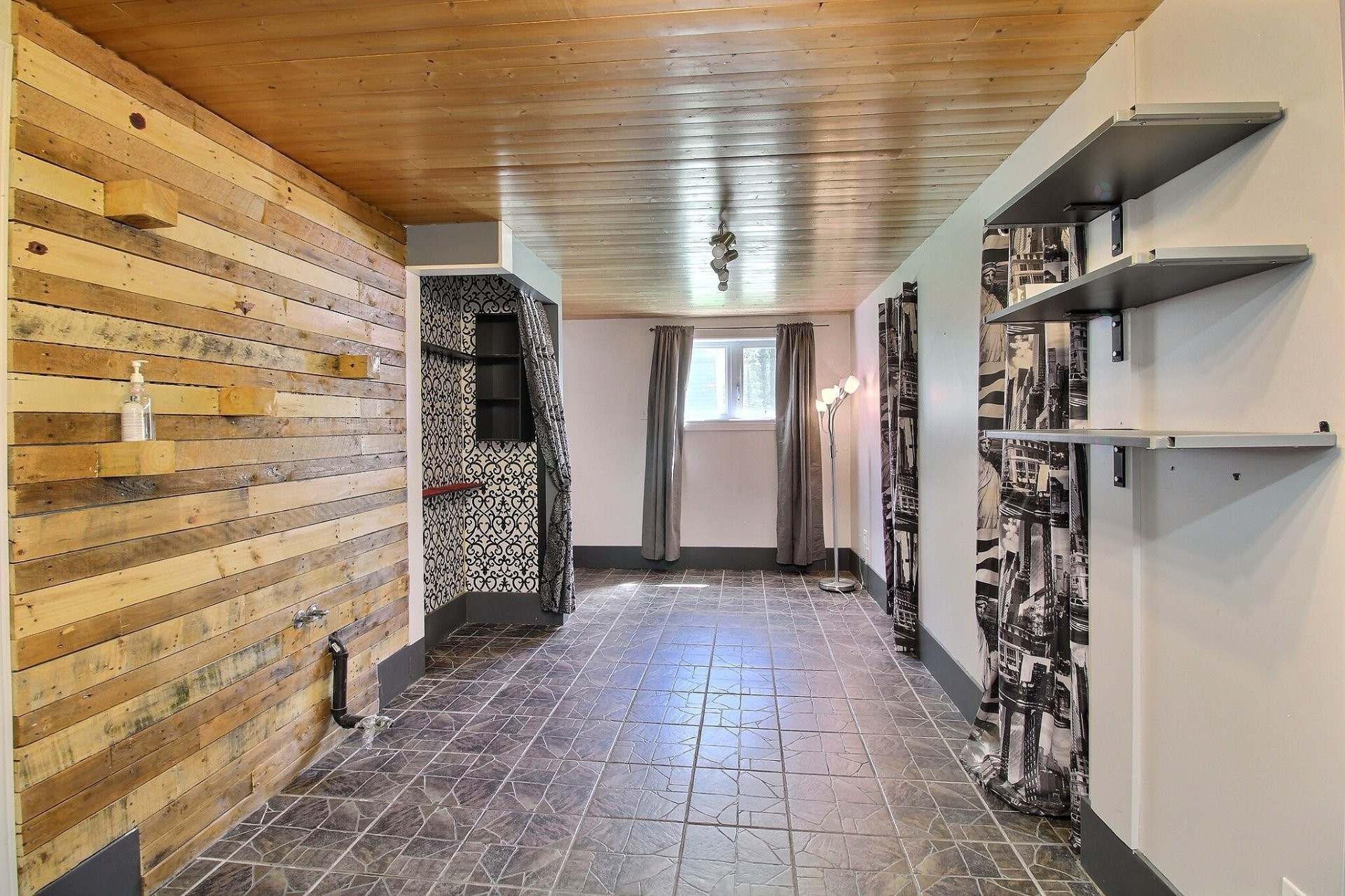 









131


Rue Clément

,
Sherbrooke (Brompton/Rock Forest/Saint-Élie/Deauville),




QC
J1R0A9

